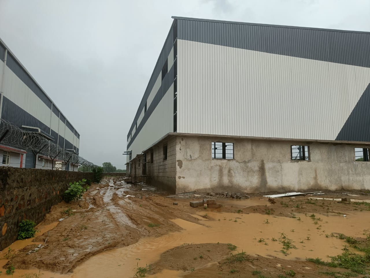 FACTORY SPACE